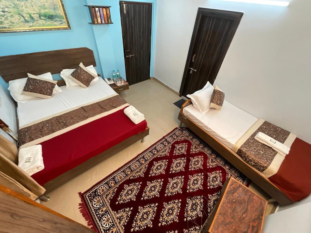 Vrindavan Comfort Inn 하이데라바드 외부 사진