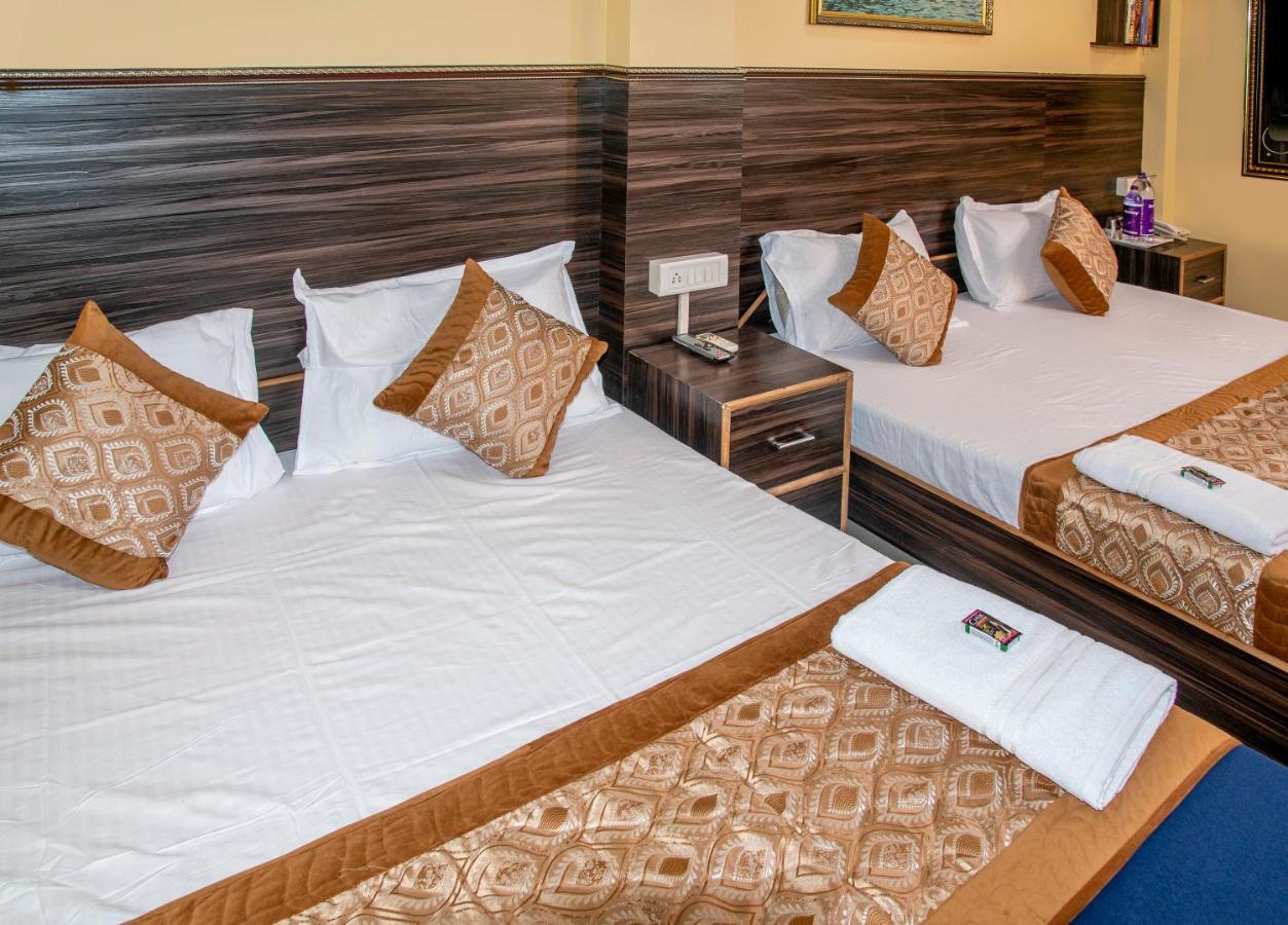 Vrindavan Comfort Inn 하이데라바드 외부 사진